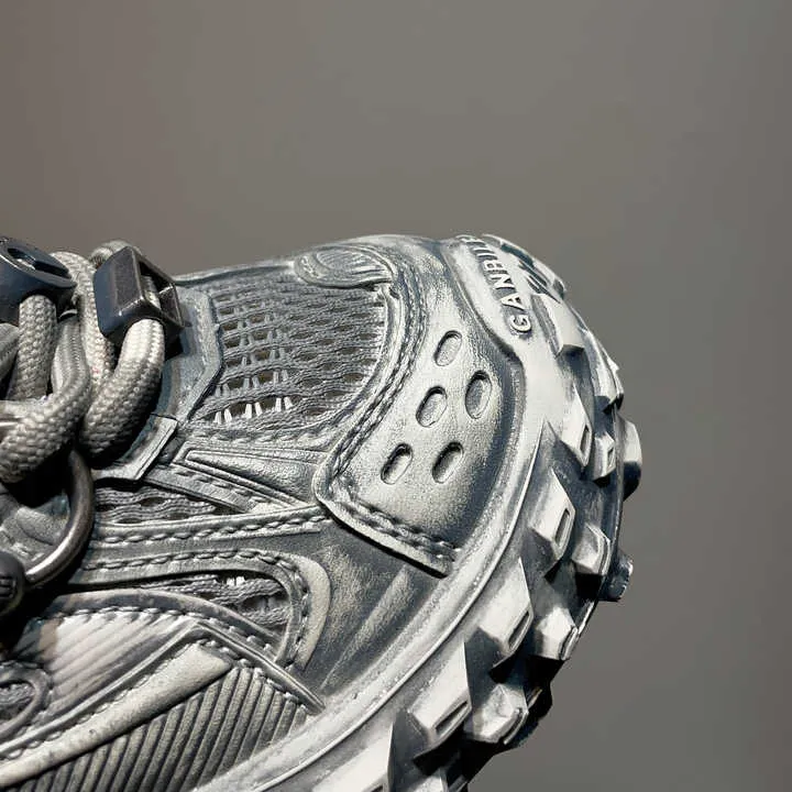 أحذية رياضية للأطفال  children's sneakers