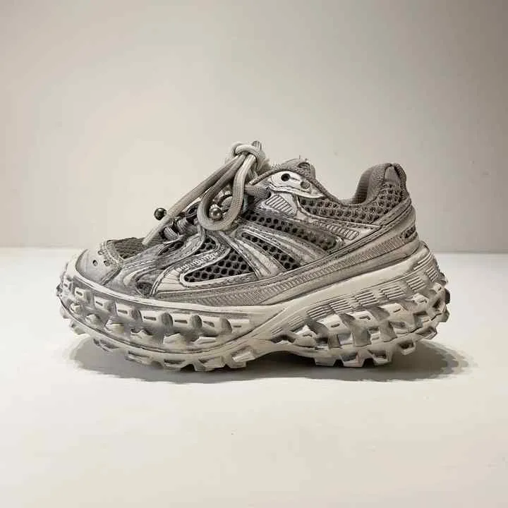 أحذية رياضية للأطفال  children's sneakers