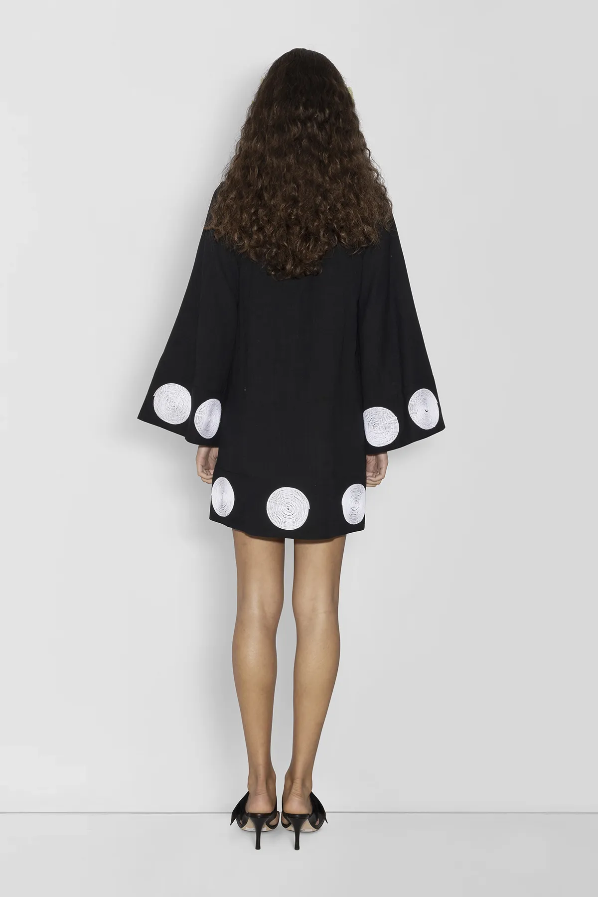 Filipa Embriodered Mini Dress - Noir