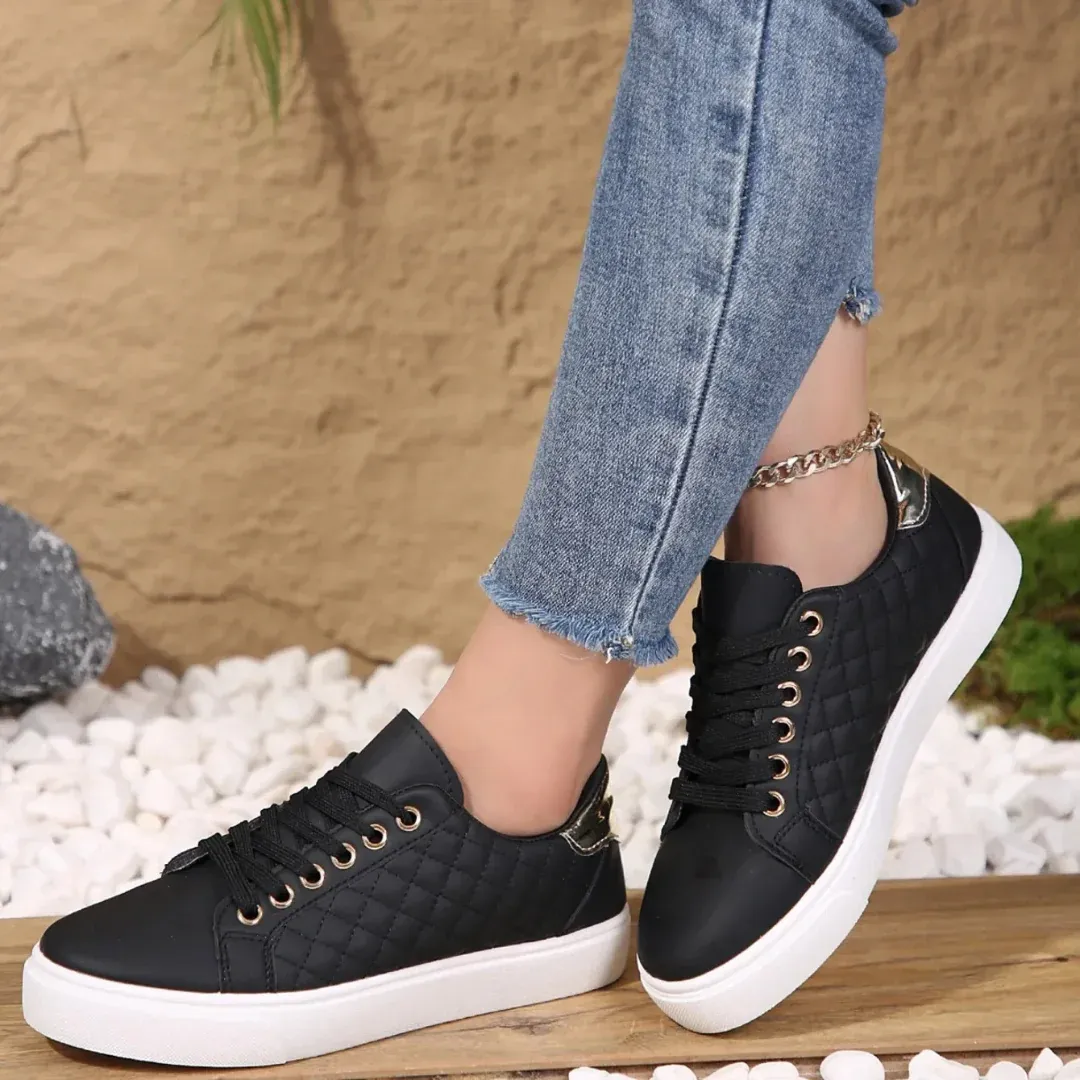 Jasmine - Casual Lace-Up Sneakers