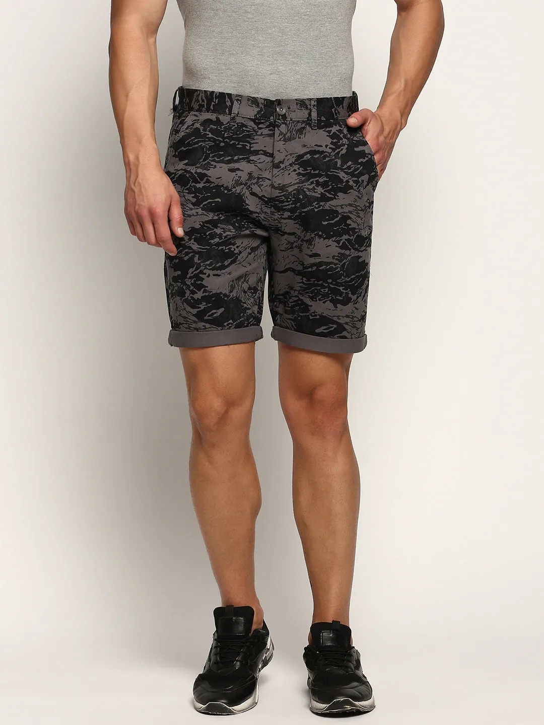 Men Grey Abstract Printed Mid Rise Cotton Shorts