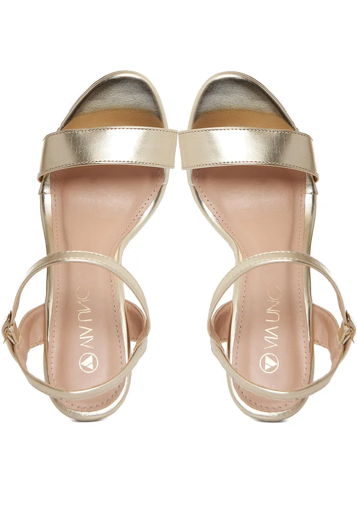 Via Uno Women's Gold and Silver Sandals 311021